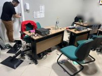 jovem-e-preso-por-agredir-servidora-da-defensoria-publica-com-monitor-de-computador-e-destruir-sala